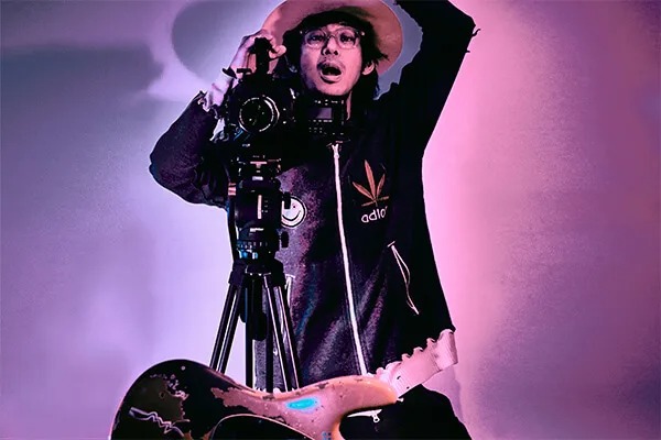 メジャーデビュー後、プロデュース、映像制作、アートディレクションなど、マルチな才能を発揮するYUTARO氏インタビュー！