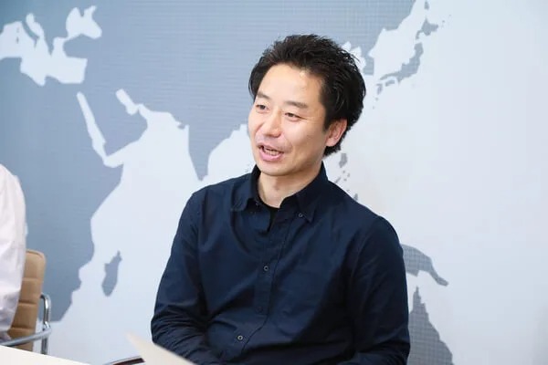 上野氏