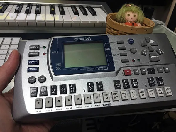 映画のように音楽を紡ぐ。sasakure.UKインタビュー! ゲーム、文学、男声合唱に理系頭脳!sasakure.UKの創作世界を解剖